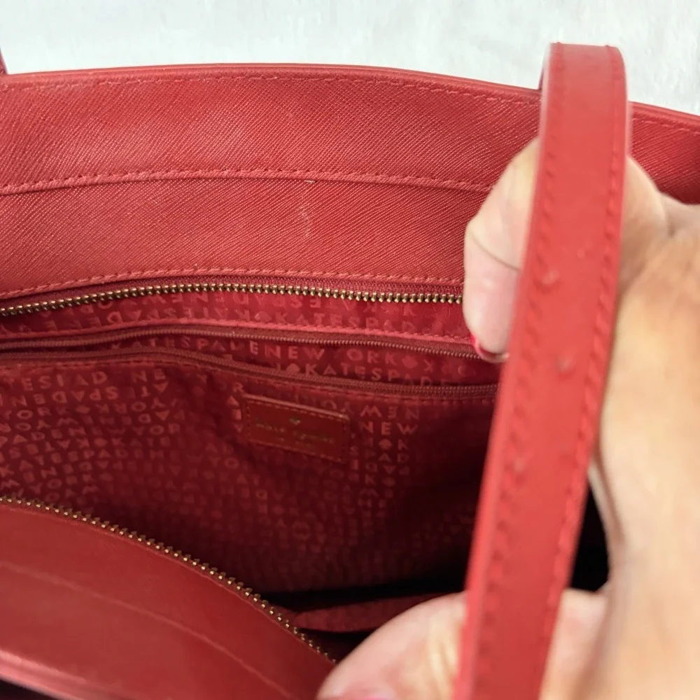 Kate Spade New York Kirk Park Pink Saffiano Crosshatch‎ leather Leather bow EUC